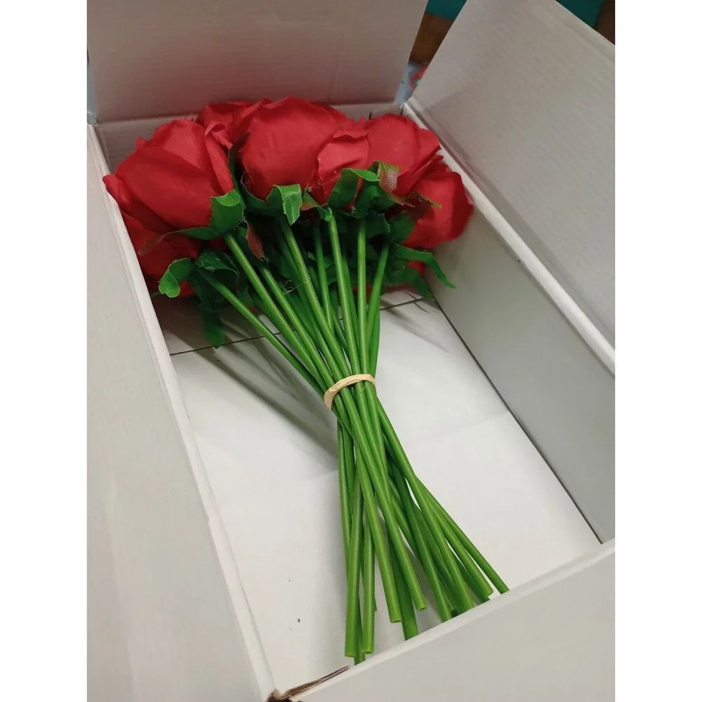 Fake Red Roses Boquet Great For Decor Or A Valentines Day Gift